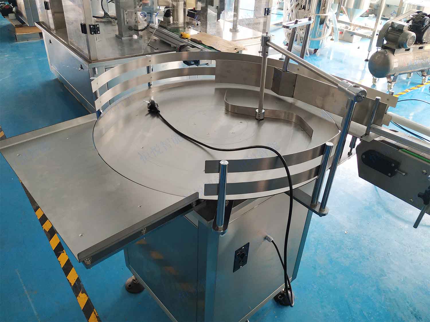 理瓶机.jpg 理瓶机.jpg