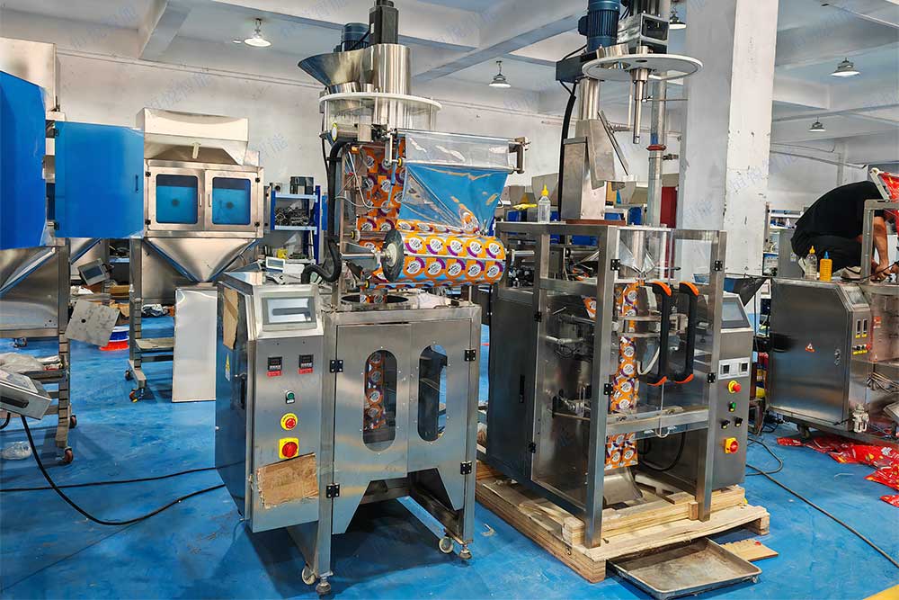 立式自动包装机采用智能型热封器四路加热控制横 立式自动包装机采用智能型热封器四路加热控制横