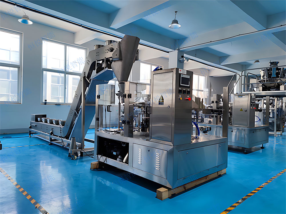 给袋式包装机械设备多配备触摸屏