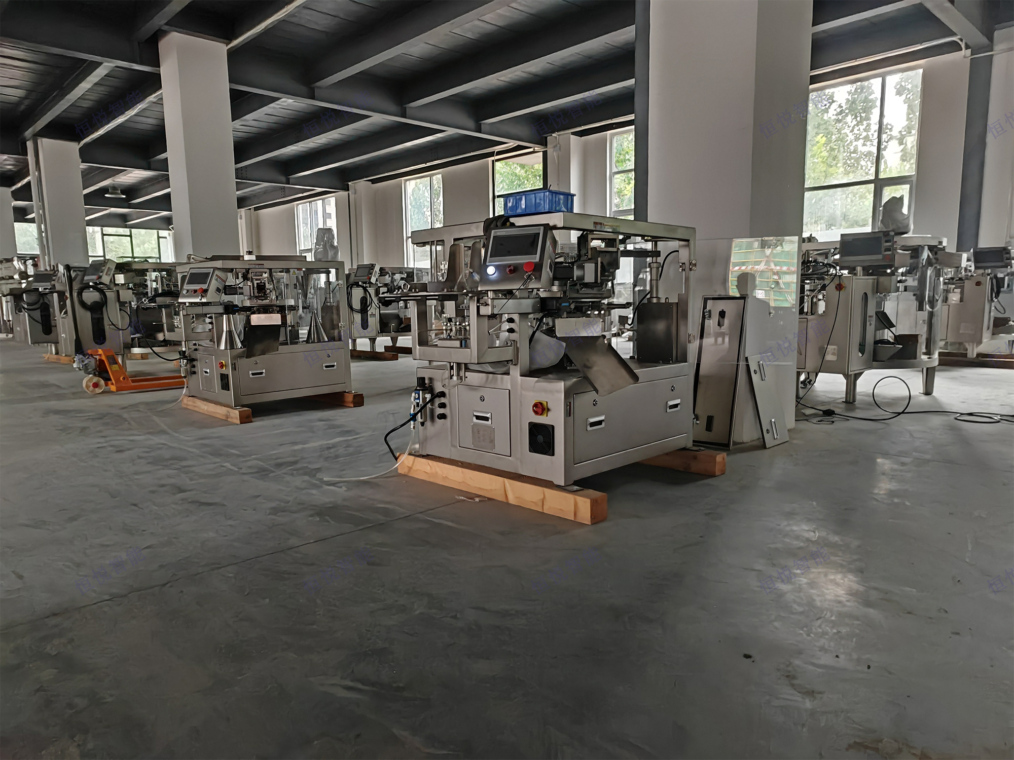 给袋式包装机厂家