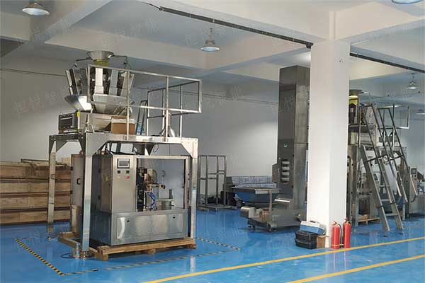 全自动给袋式包装机，预制袋精美包装
